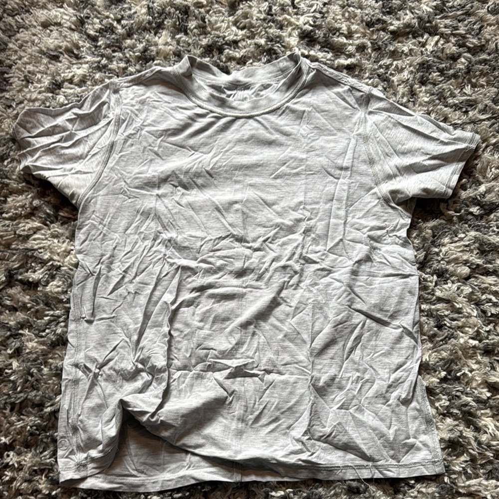 Lululemon Athletica Gray Short Sleeve Tee